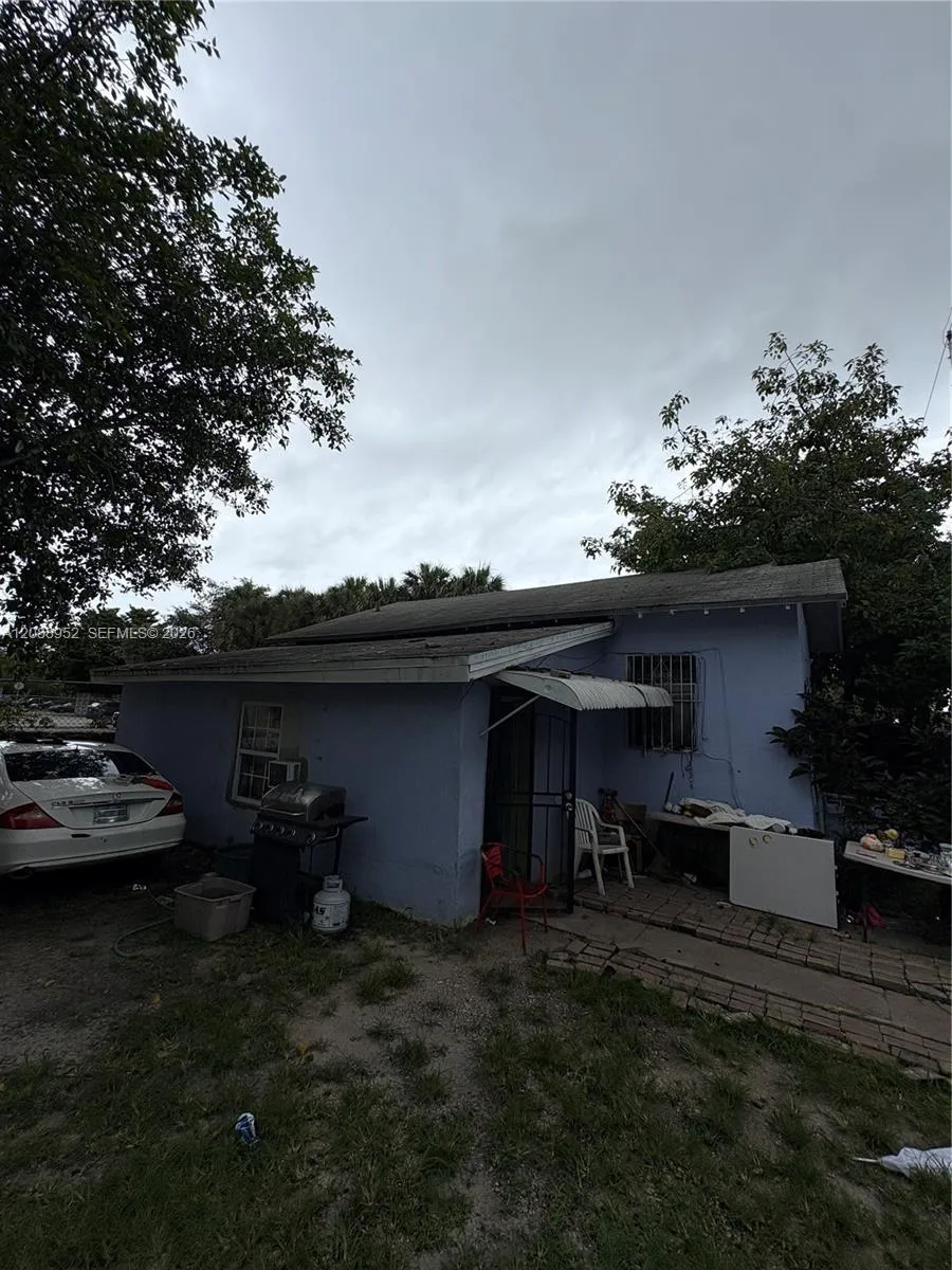 7822 NE Miami Ct Miami, FL 33138