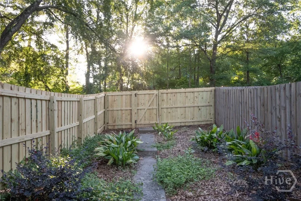 880 College Avenue Athens, GA 30601