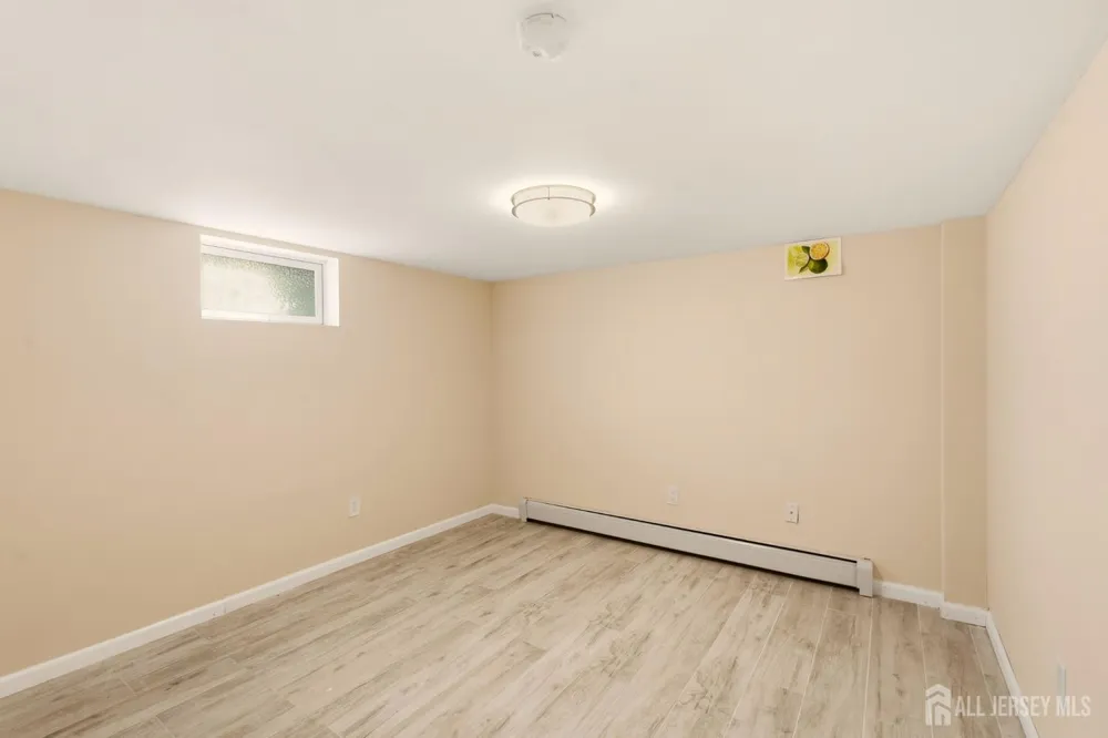 140 Lexington Avenue Edison, NJ 08817