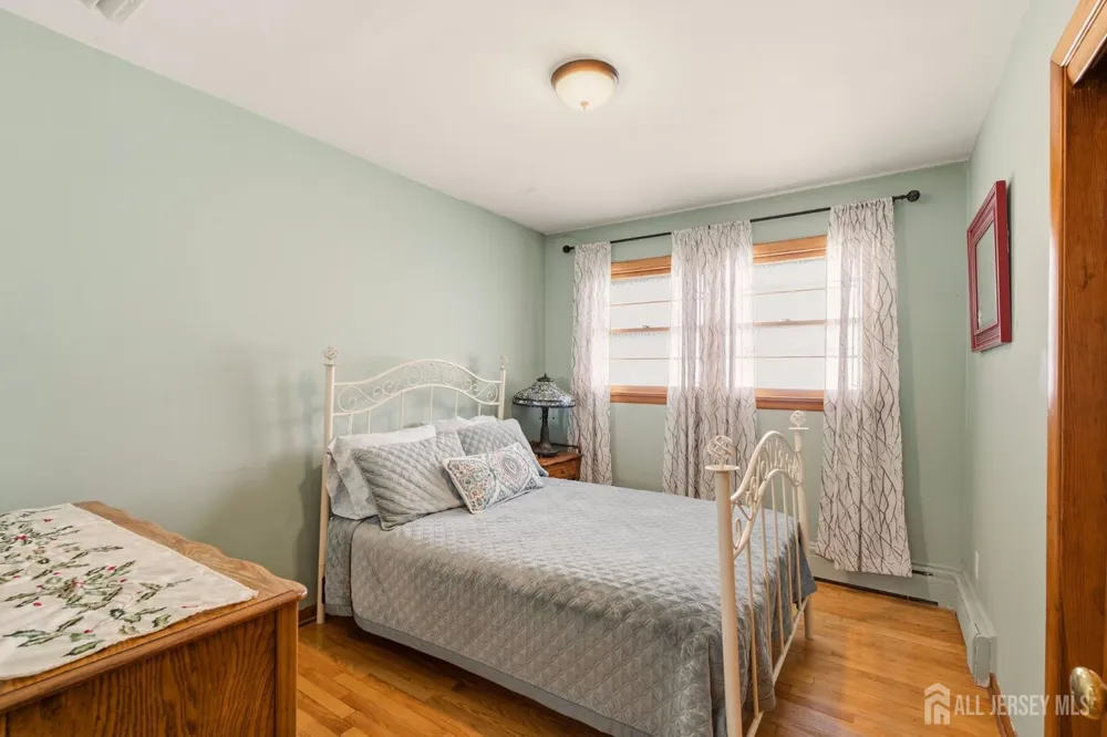 140 Lexington Avenue Edison, NJ 08817