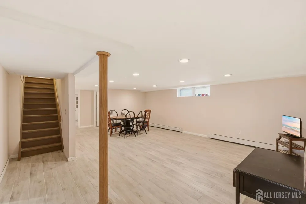 140 Lexington Avenue Edison, NJ 08817