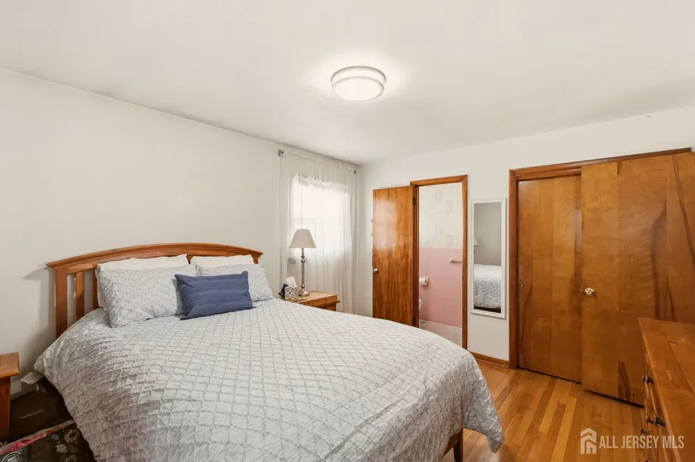 140 Lexington Avenue Edison, NJ 08817
