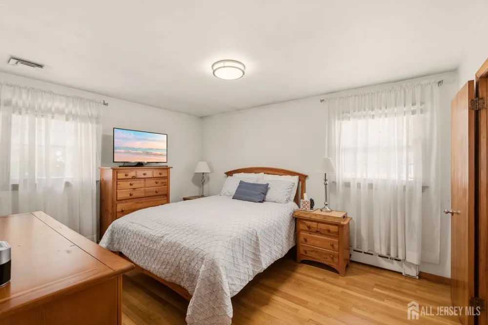 140 Lexington Avenue Edison, NJ 08817