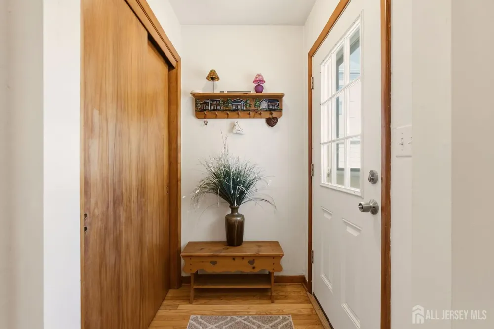 140 Lexington Avenue Edison, NJ 08817