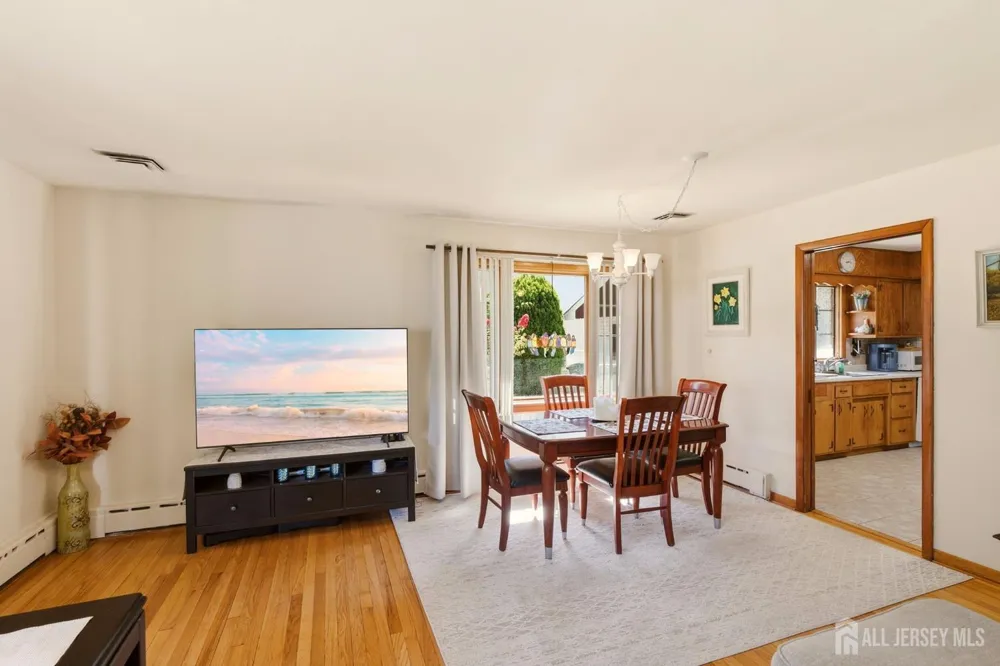 140 Lexington Avenue Edison, NJ 08817