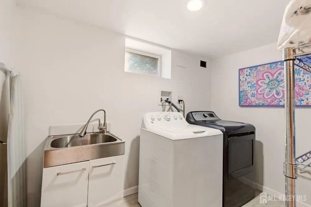 140 Lexington Avenue Edison, NJ 08817