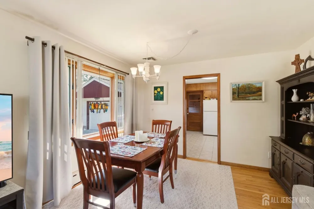140 Lexington Avenue Edison, NJ 08817