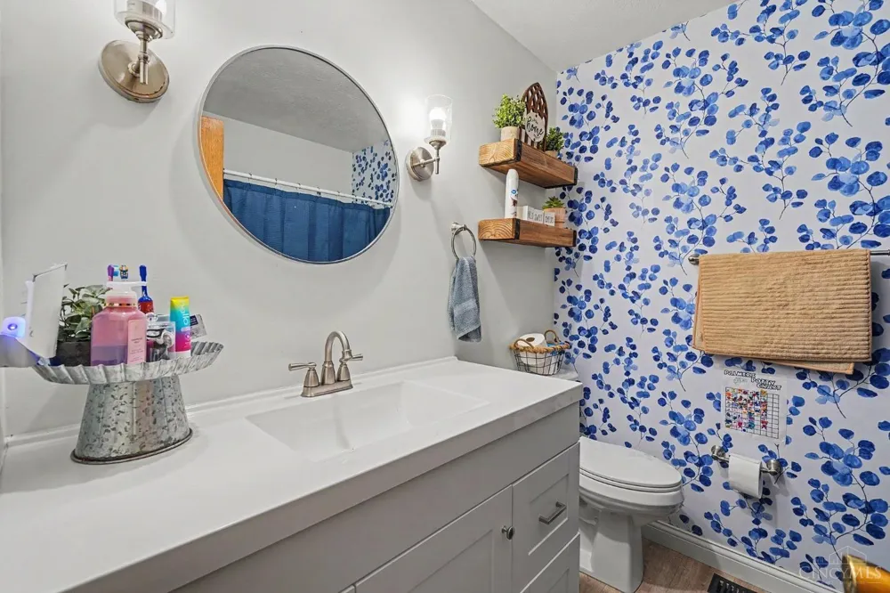 114 Meadow Lane Hillsboro, OH 45133