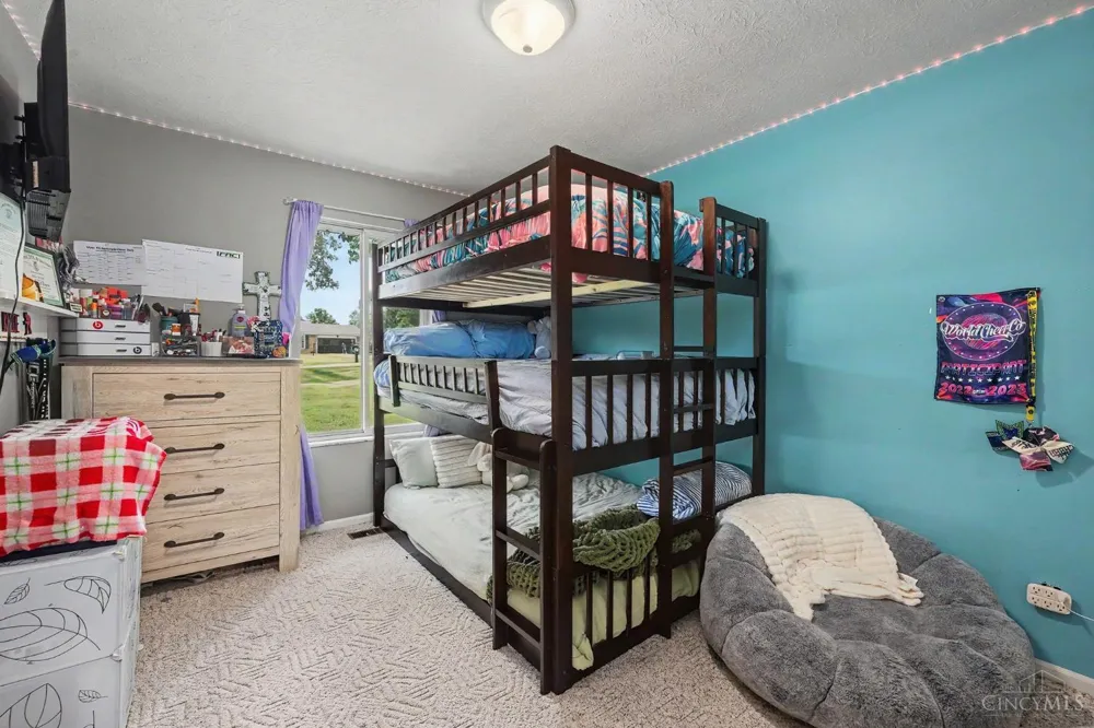 114 Meadow Lane Hillsboro, OH 45133