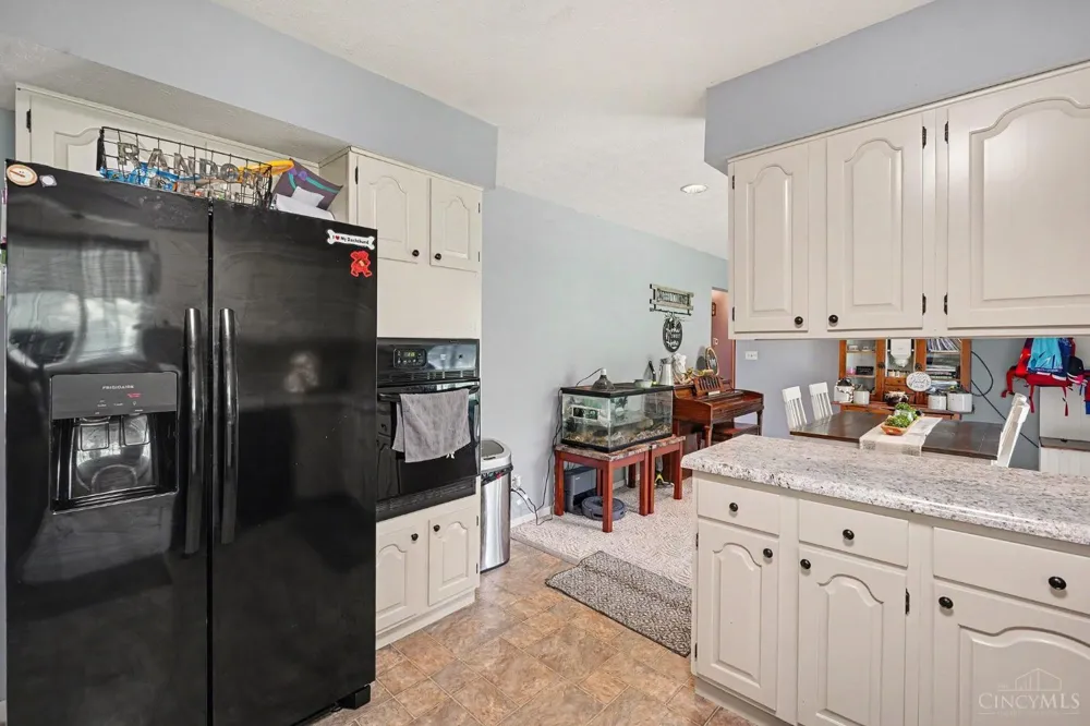 114 Meadow Lane Hillsboro, OH 45133