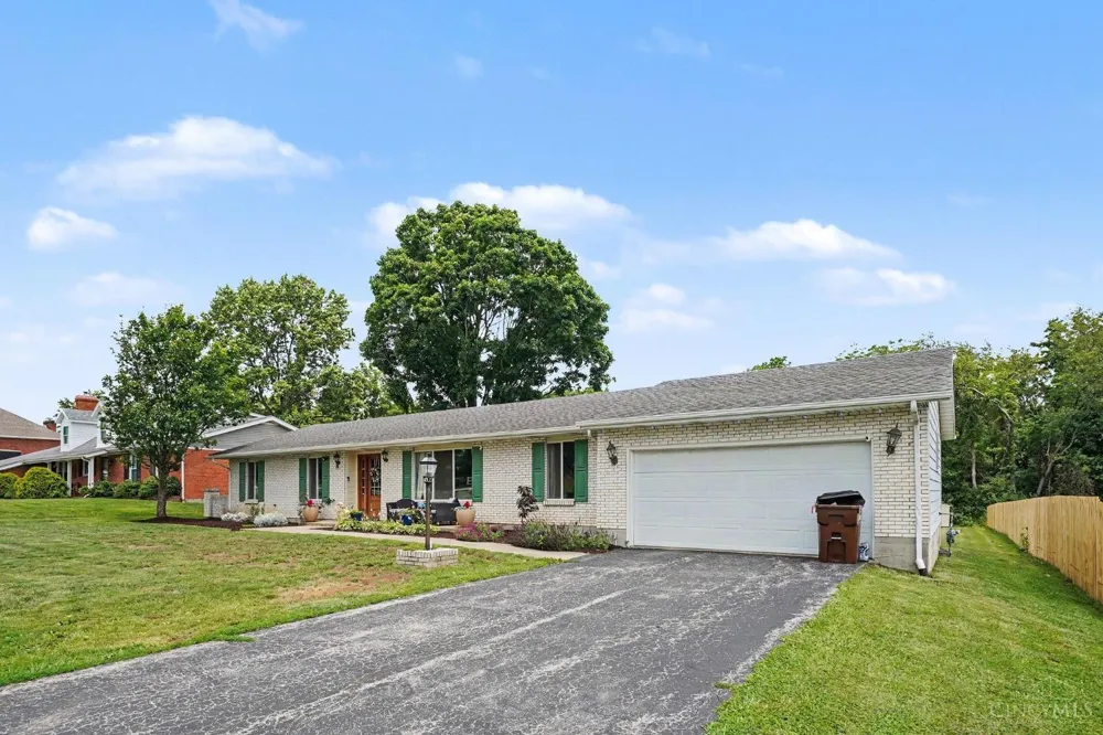 114 Meadow Lane Hillsboro, OH 45133