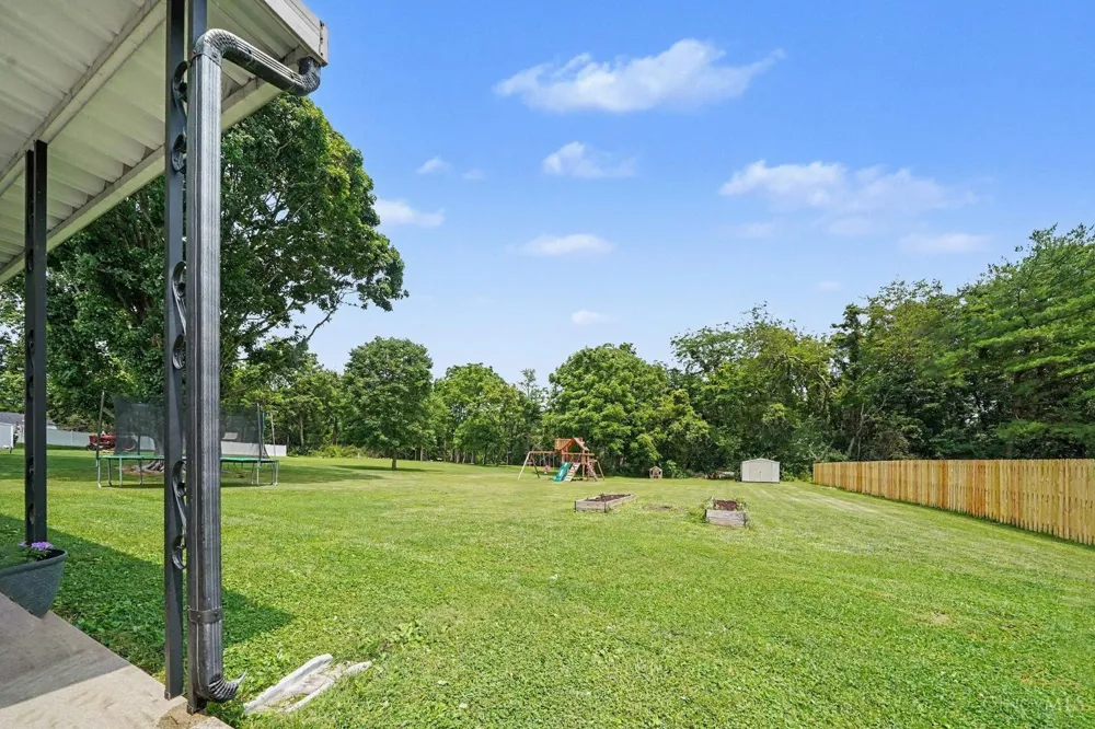 114 Meadow Lane Hillsboro, OH 45133