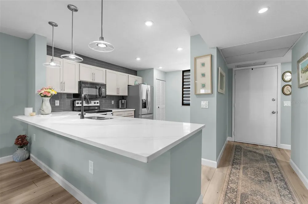 519 LAKESIDE DRIVE #519 Bradenton, FL 34210