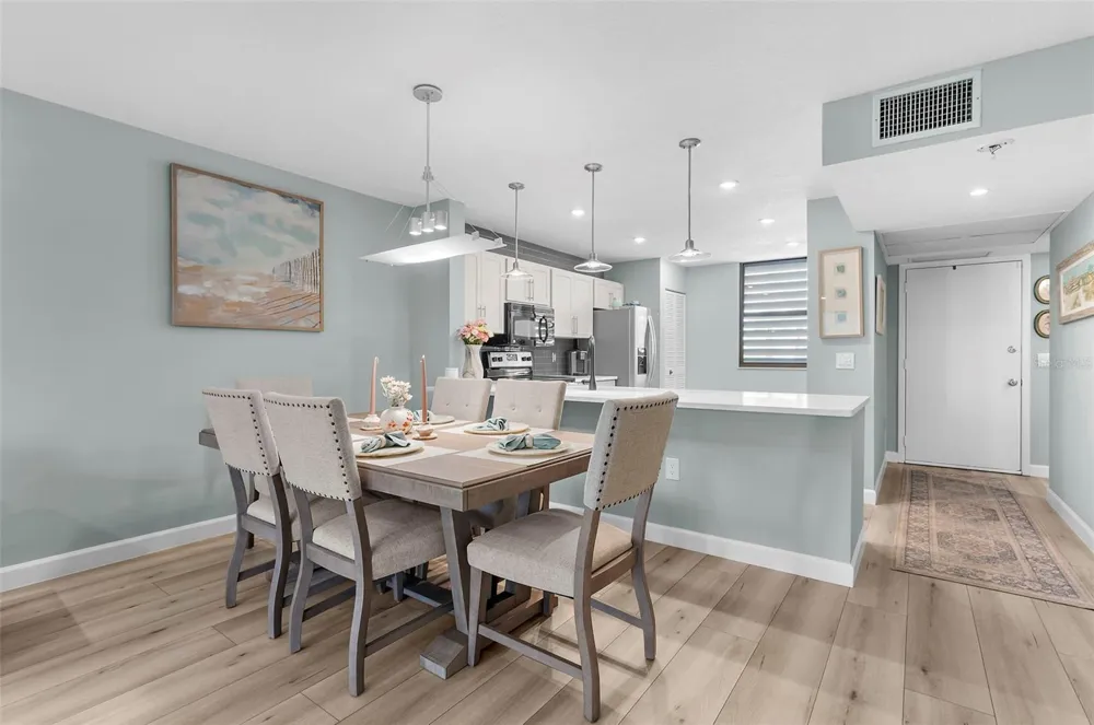 519 LAKESIDE DRIVE #519 Bradenton, FL 34210