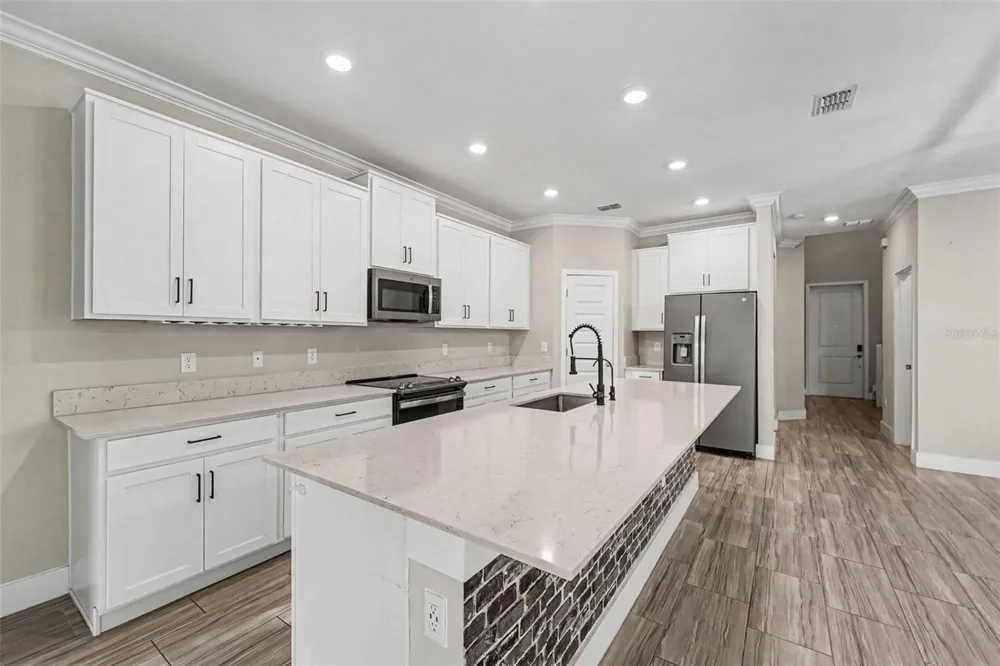 9604 LITTLE BLUESTEM DRIVE Land O Lakes, FL 34637