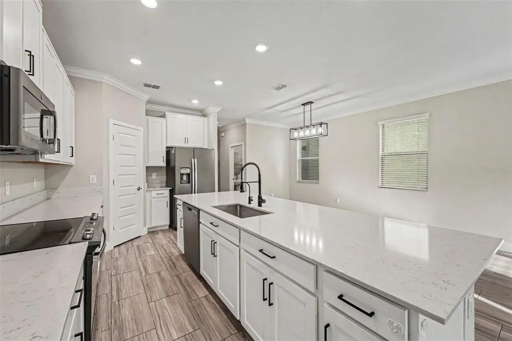 9604 LITTLE BLUESTEM DRIVE Land O Lakes, FL 34637