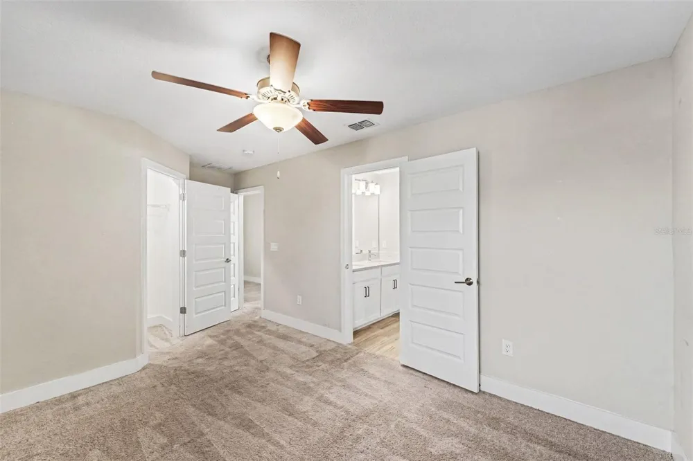 9604 LITTLE BLUESTEM DRIVE Land O Lakes, FL 34637
