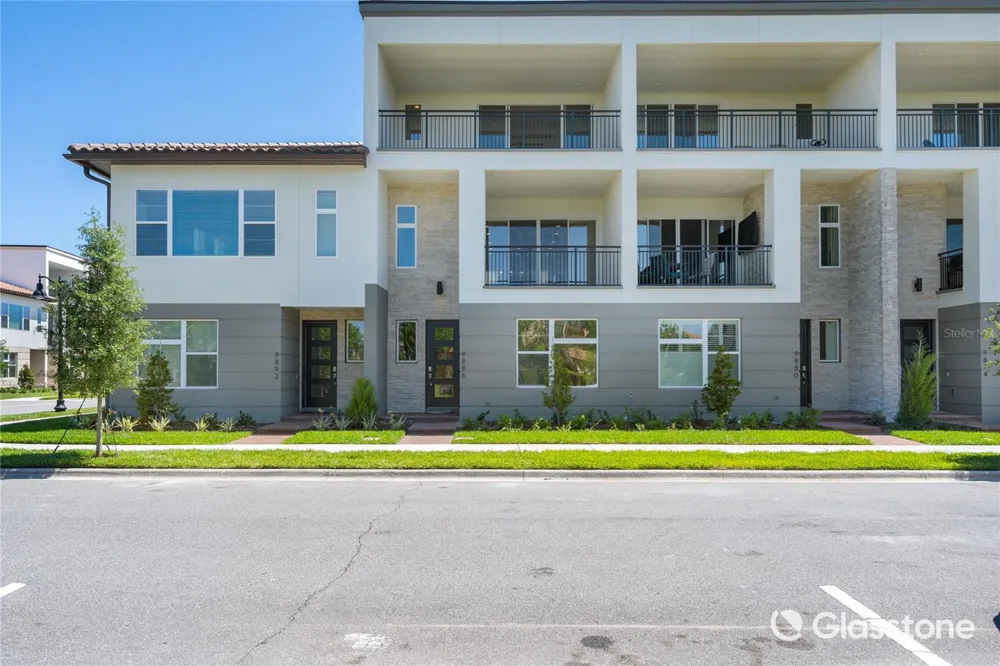 9886 BUCKLOW HILL DRIVE Orlando, FL 32832
