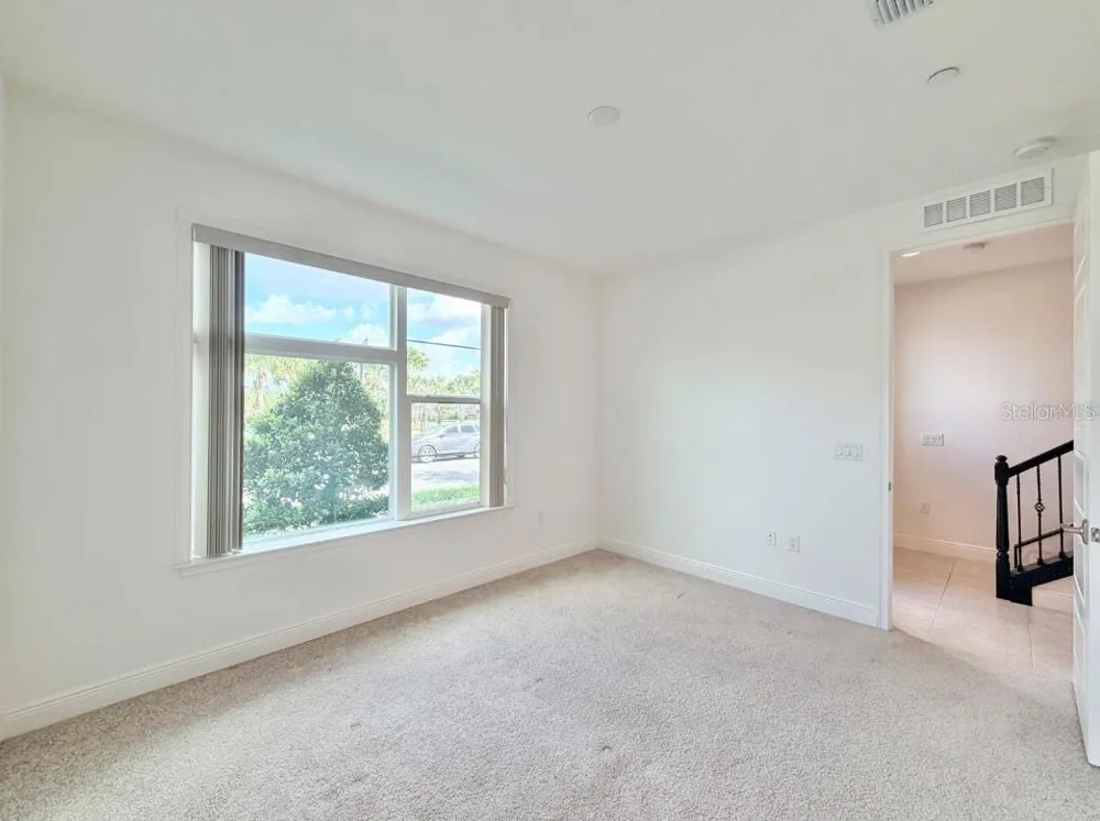 9886 BUCKLOW HILL DRIVE Orlando, FL 32832