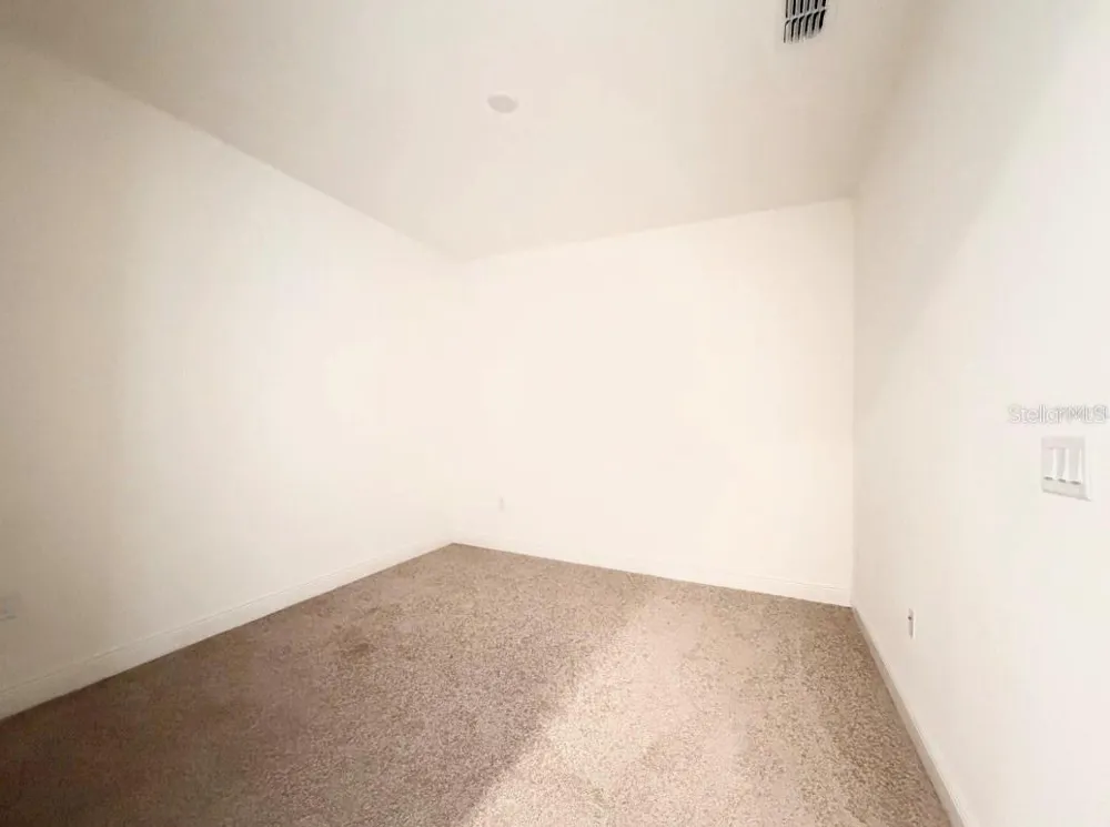 9886 BUCKLOW HILL DRIVE Orlando, FL 32832