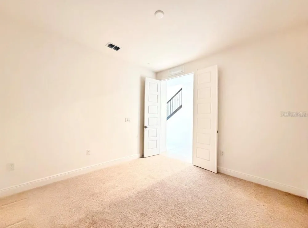 9886 BUCKLOW HILL DRIVE Orlando, FL 32832