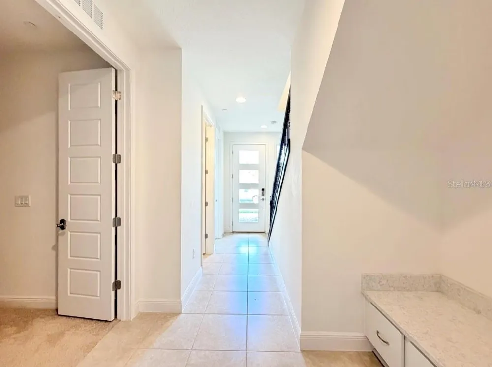 9886 BUCKLOW HILL DRIVE Orlando, FL 32832