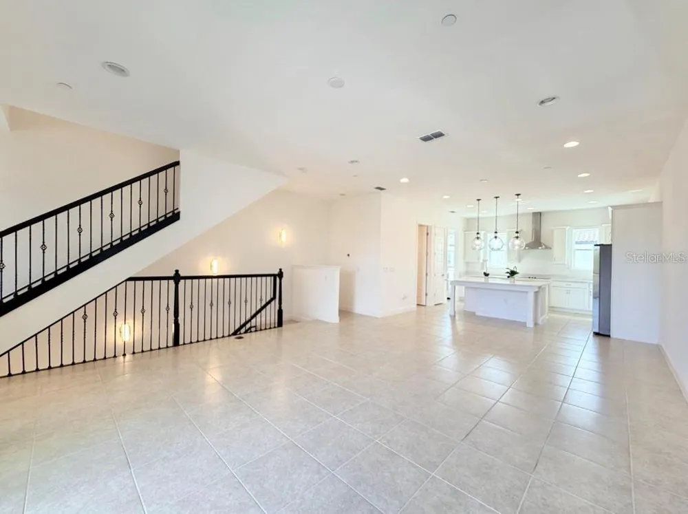 9886 BUCKLOW HILL DRIVE Orlando, FL 32832