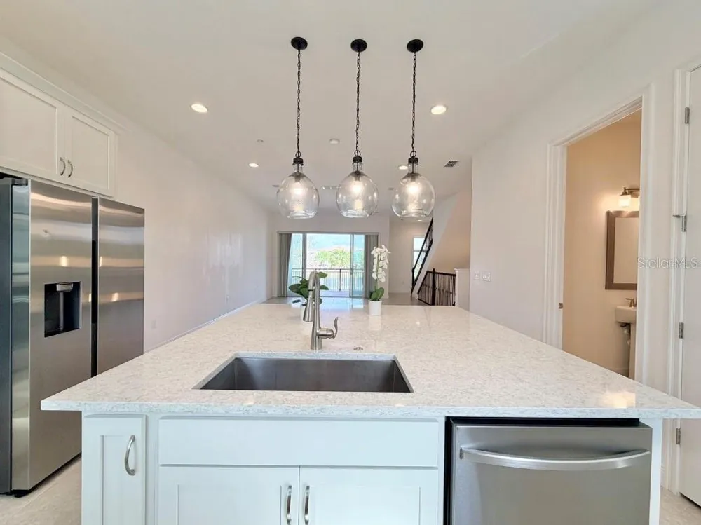 9886 BUCKLOW HILL DRIVE Orlando, FL 32832