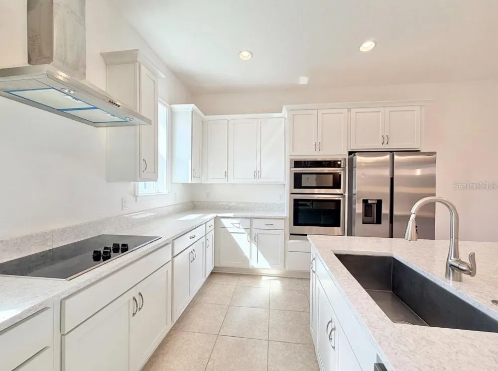 9886 BUCKLOW HILL DRIVE Orlando, FL 32832