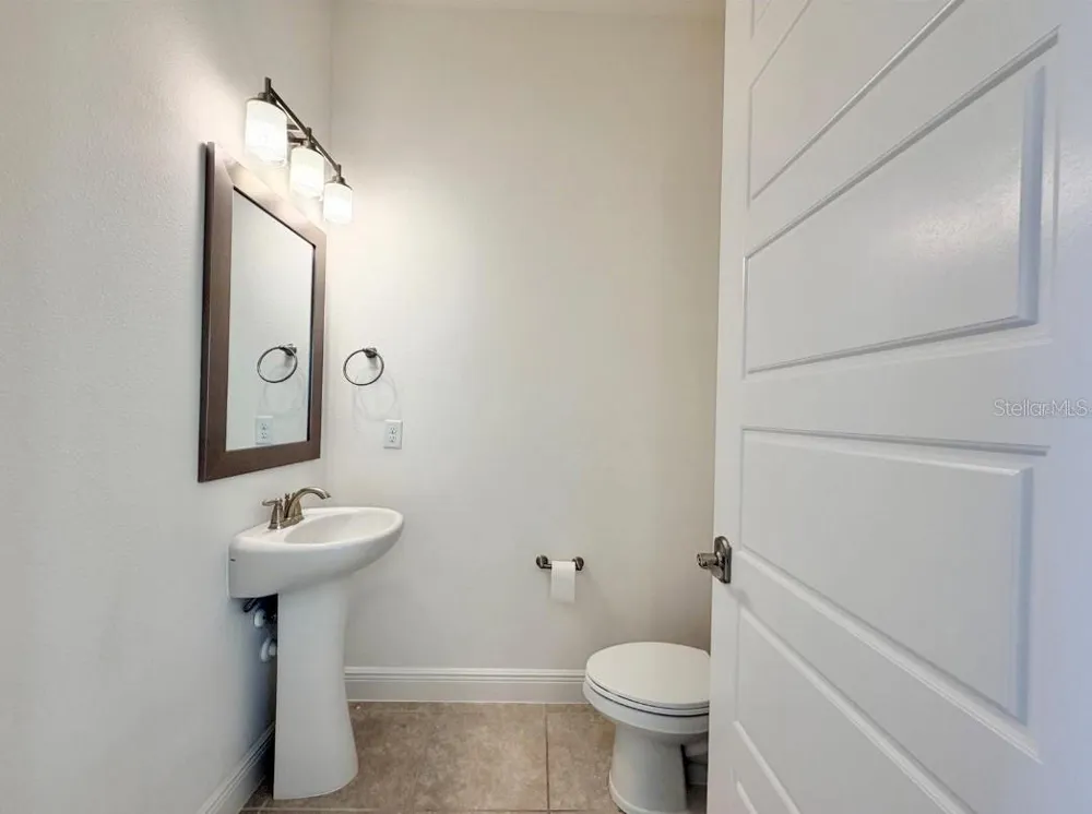 9886 BUCKLOW HILL DRIVE Orlando, FL 32832