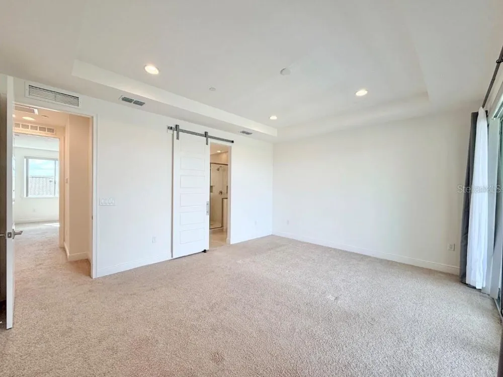 9886 BUCKLOW HILL DRIVE Orlando, FL 32832
