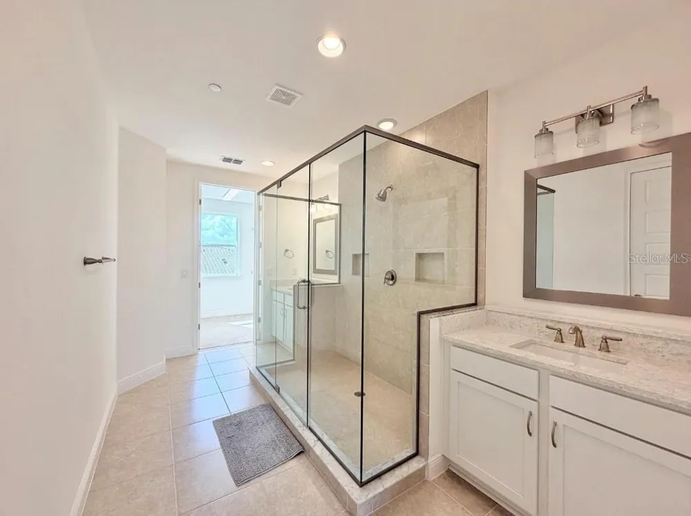 9886 BUCKLOW HILL DRIVE Orlando, FL 32832