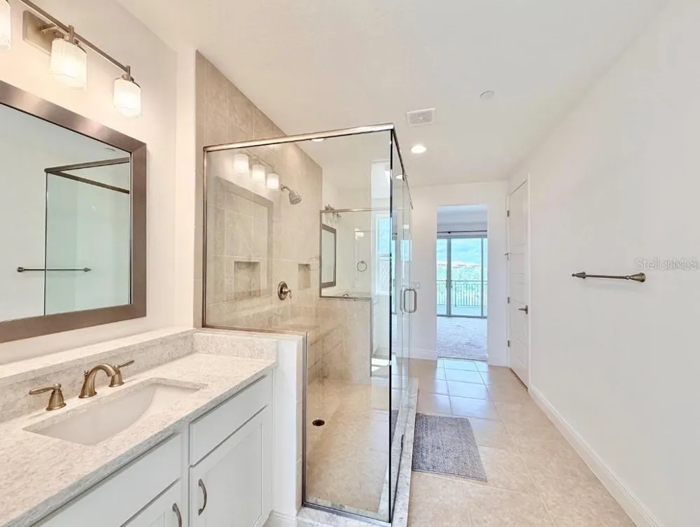 9886 BUCKLOW HILL DRIVE Orlando, FL 32832