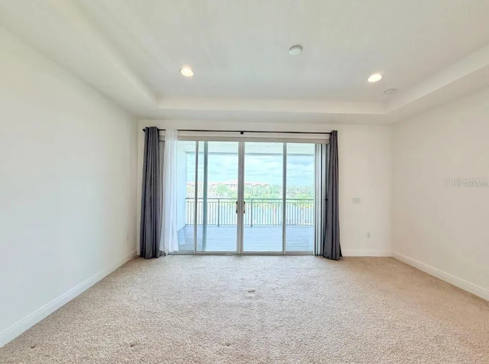 9886 BUCKLOW HILL DRIVE Orlando, FL 32832