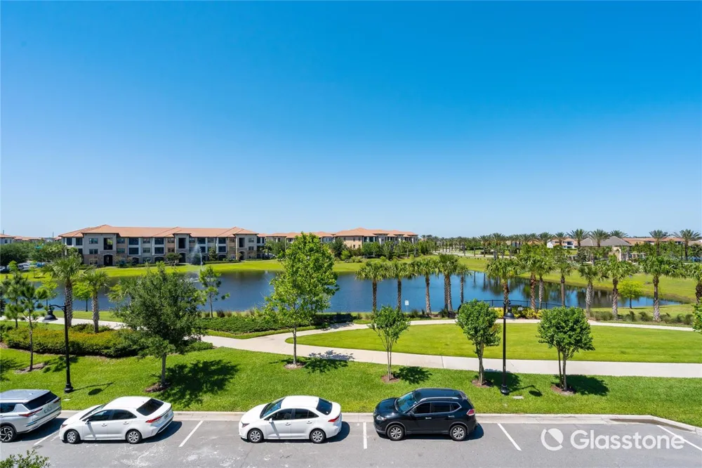9886 BUCKLOW HILL DRIVE Orlando, FL 32832
