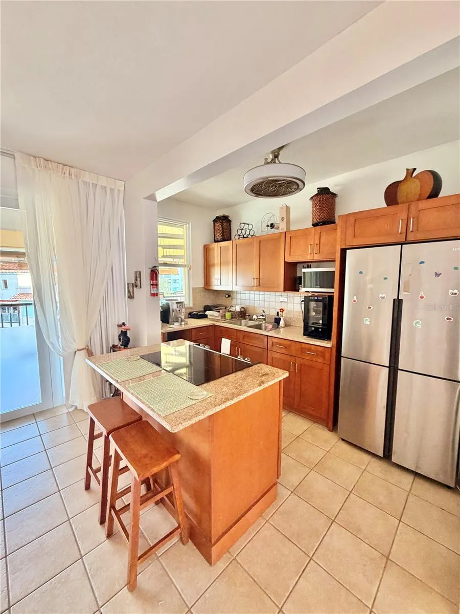 180 PALMAS DRIVE, HARBOUR LAKES #21-D Humacao, PR 00791