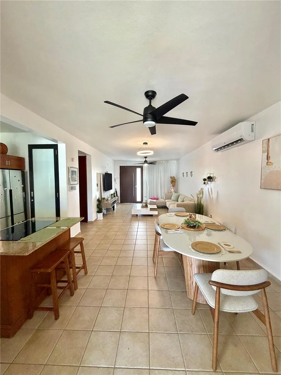 180 PALMAS DRIVE, HARBOUR LAKES #21-D Humacao, PR 00791
