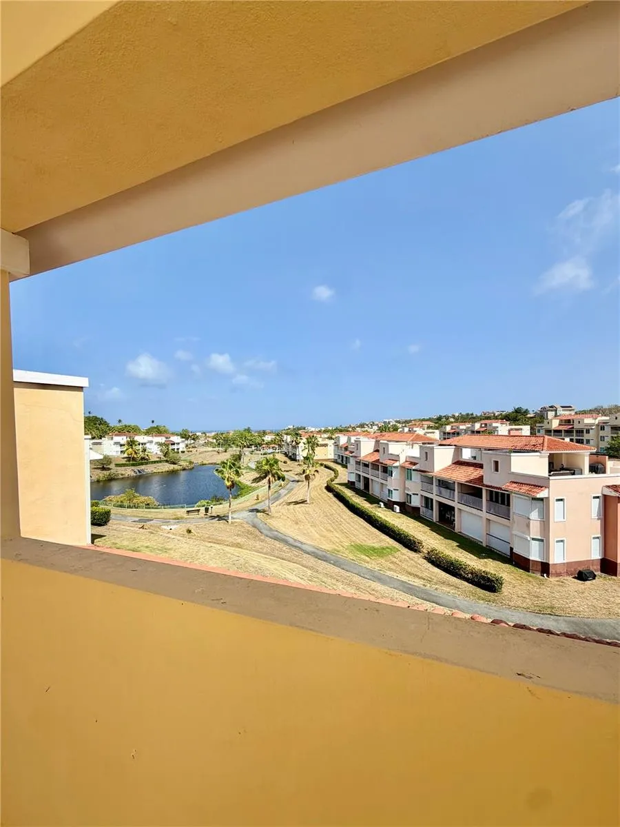 180 PALMAS DRIVE, HARBOUR LAKES #21-D Humacao, PR 00791