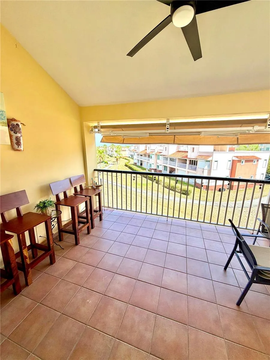 180 PALMAS DRIVE, HARBOUR LAKES #21-D Humacao, PR 00791