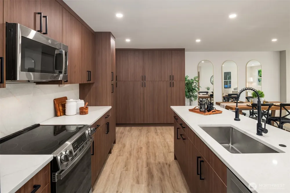 4910 NE 1st Court Renton, WA 98059