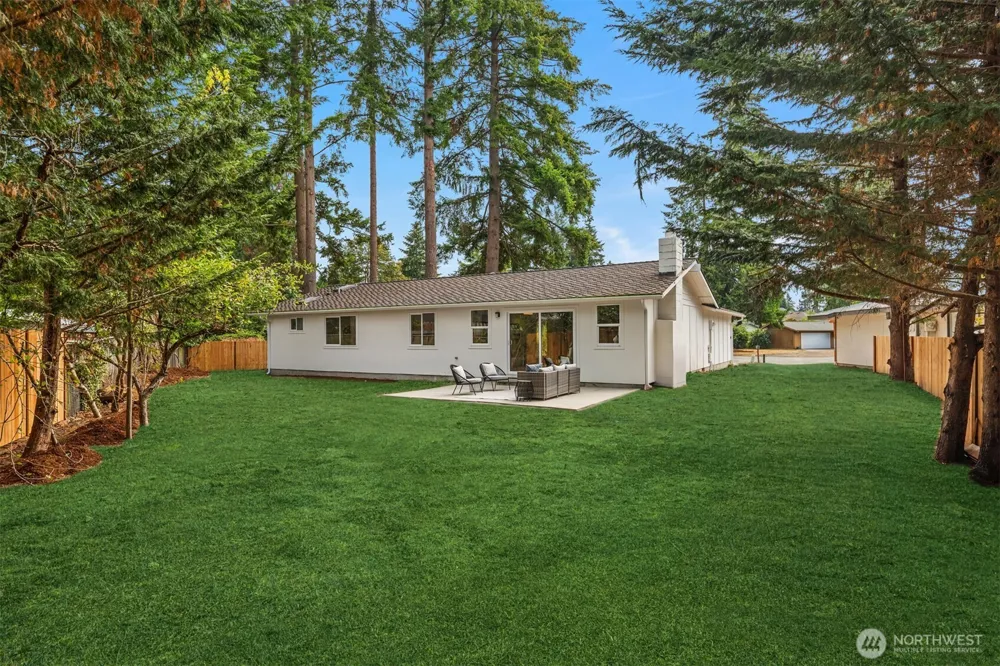 4910 NE 1st Court Renton, WA 98059
