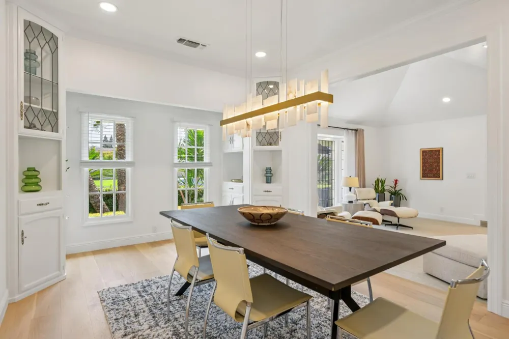 3594 W Spruce Avenue Fresno, CA 93711