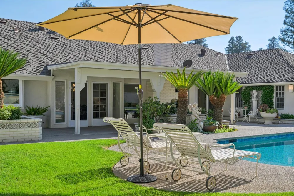 3594 W Spruce Avenue Fresno, CA 93711