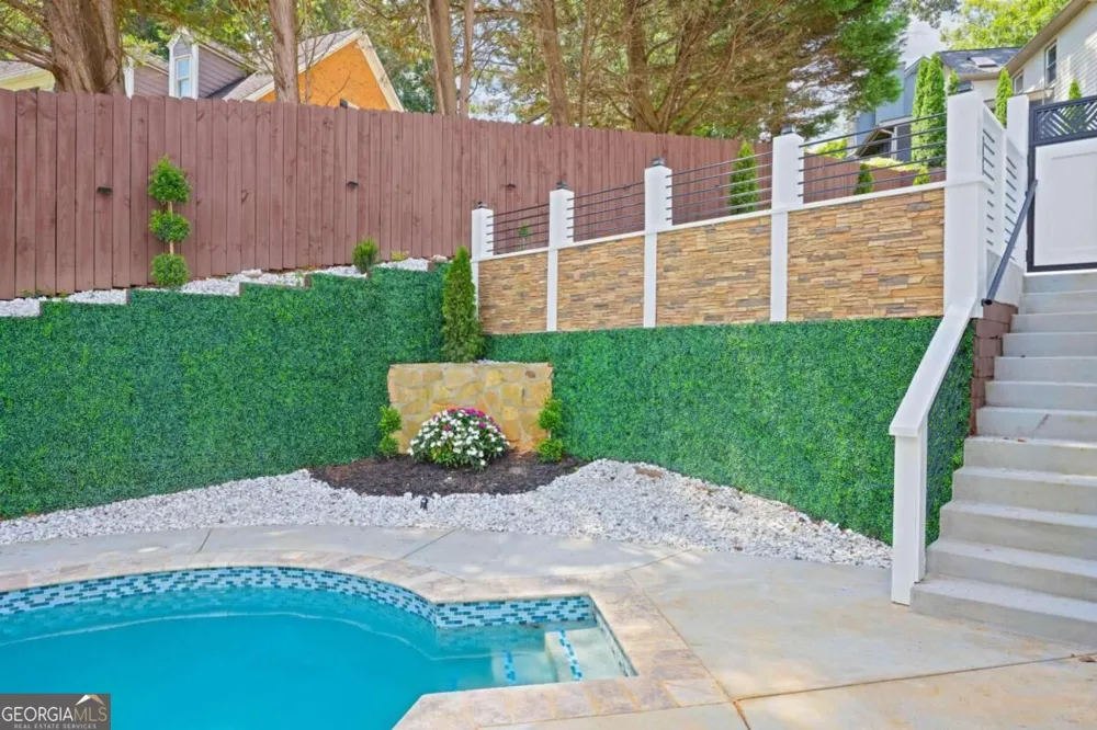 762 Bedford Oaks DR Marietta, GA 30068