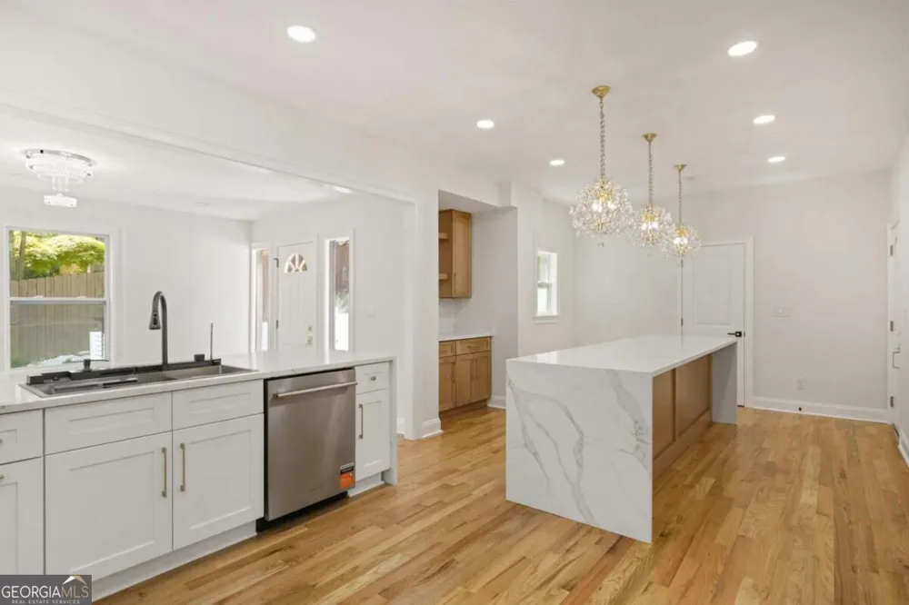762 Bedford Oaks DR Marietta, GA 30068