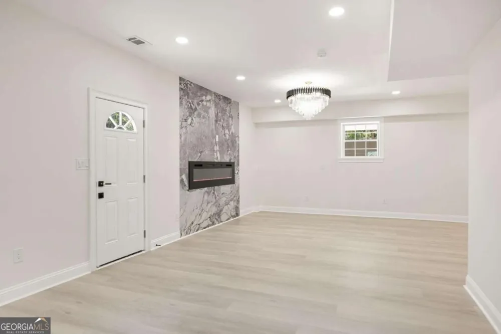 762 Bedford Oaks DR Marietta, GA 30068