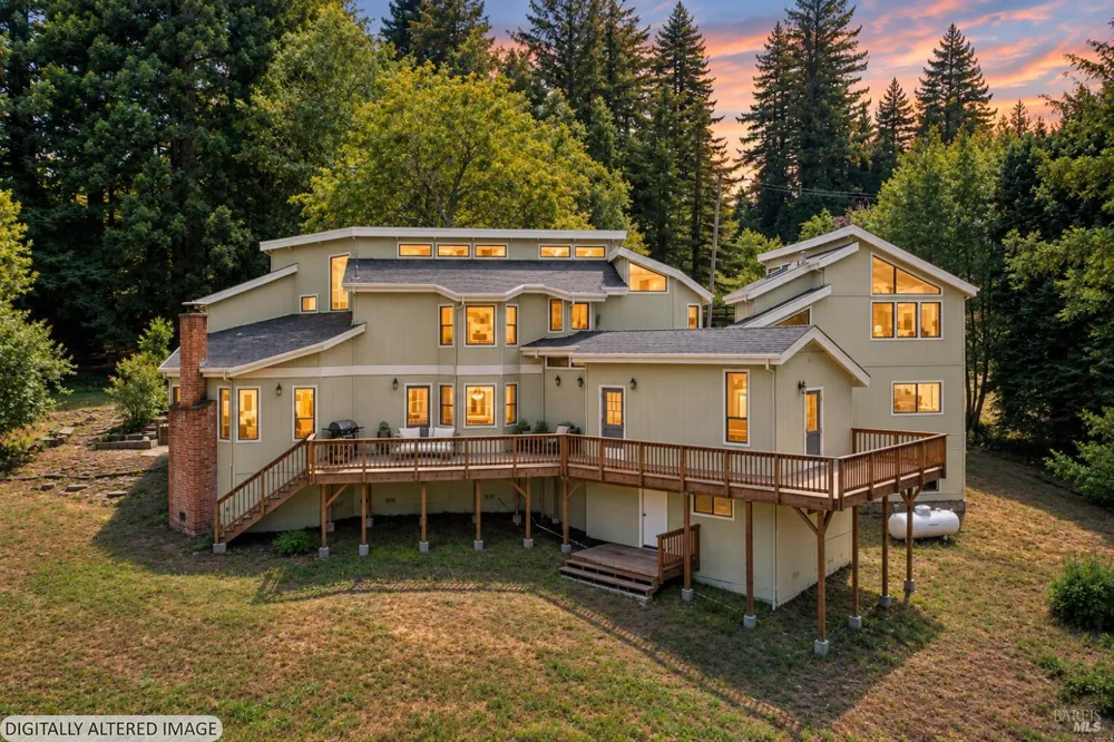 819 Jonive Road Sebastopol, CA 95472