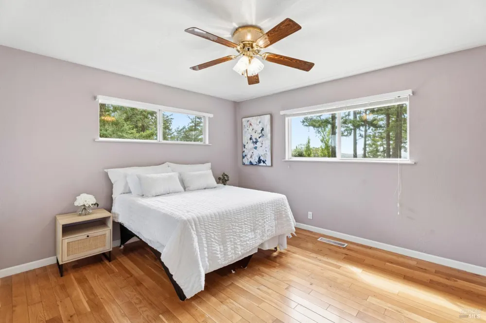 1691 Crane Road Ukiah, CA 95482