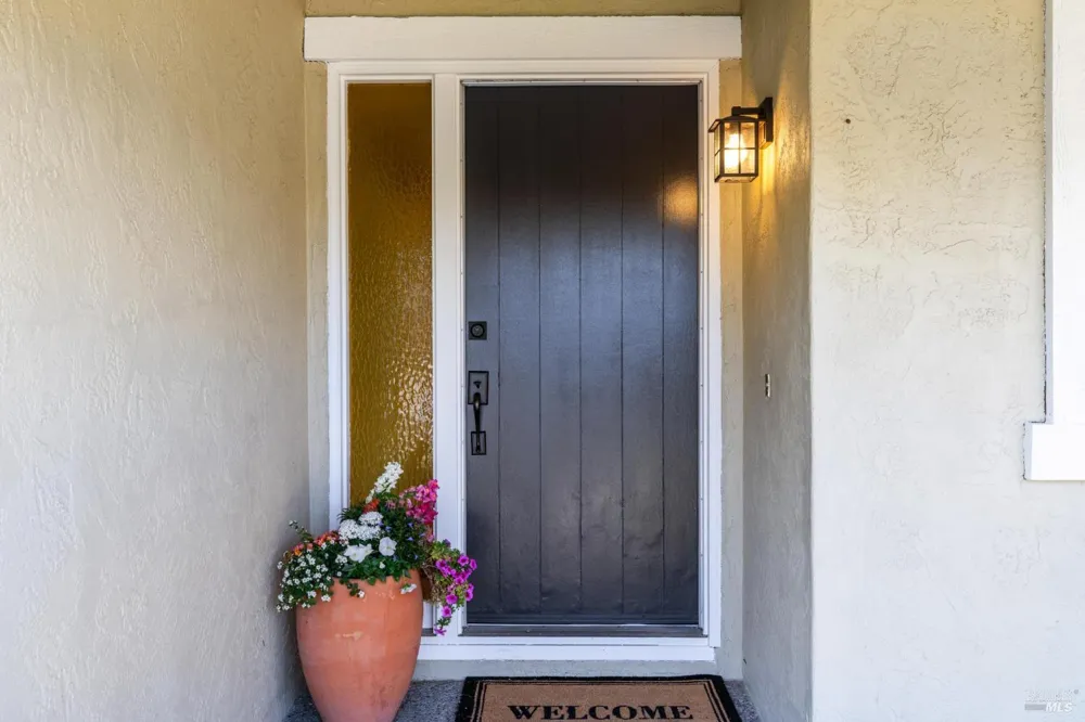 8 W Castlewood Drive San Rafael, CA 94901