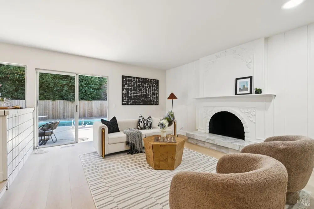 8 W Castlewood Drive San Rafael, CA 94901
